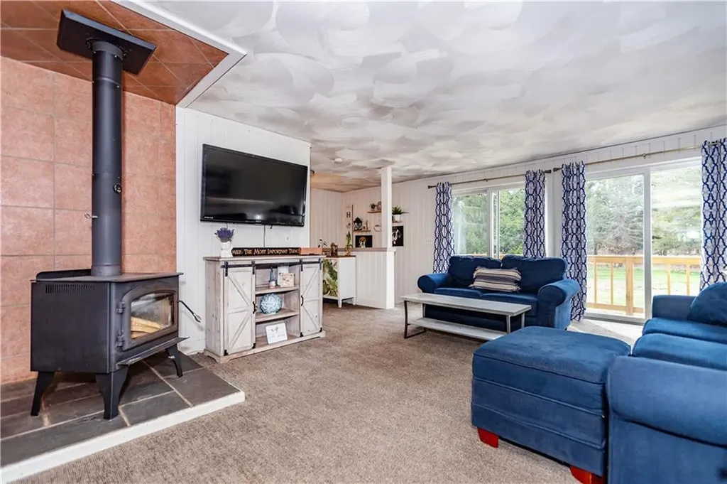 695 Maple Valley Road Coventry RI 02816