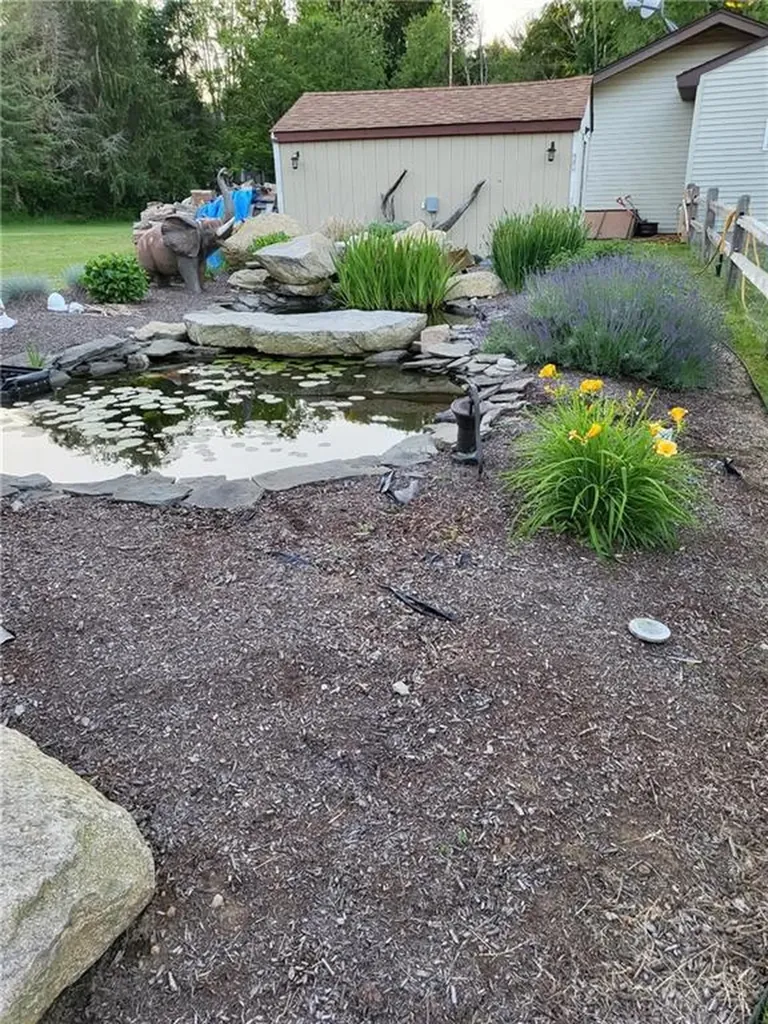 695 Maple Valley Road Coventry RI 02816