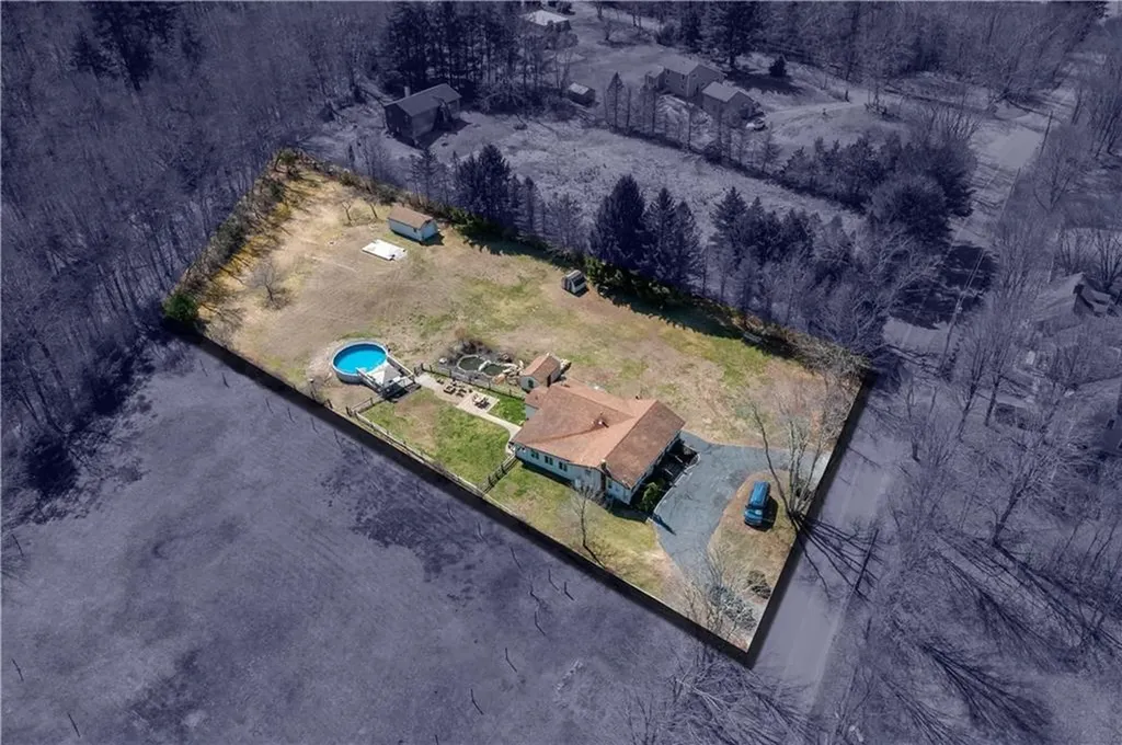 695 Maple Valley Road Coventry RI 02816