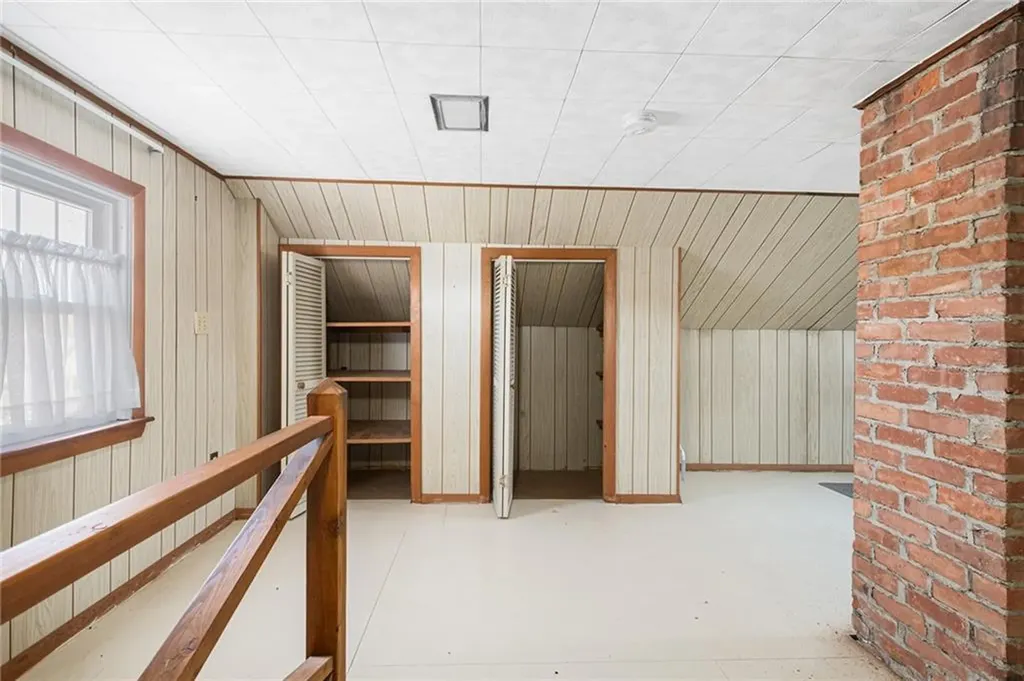 8 Druid Road Warwick RI 02888