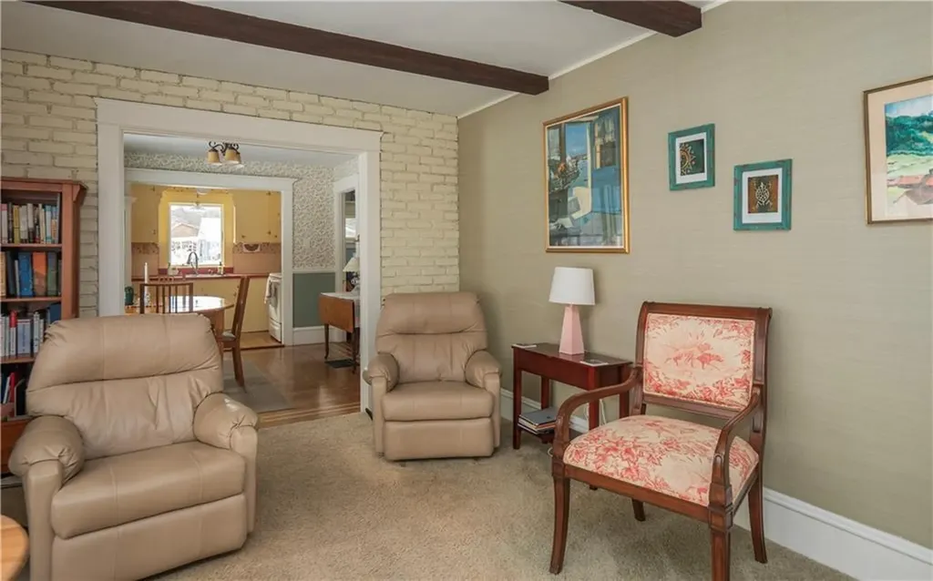 59 Hilton Street Tiverton RI 02878