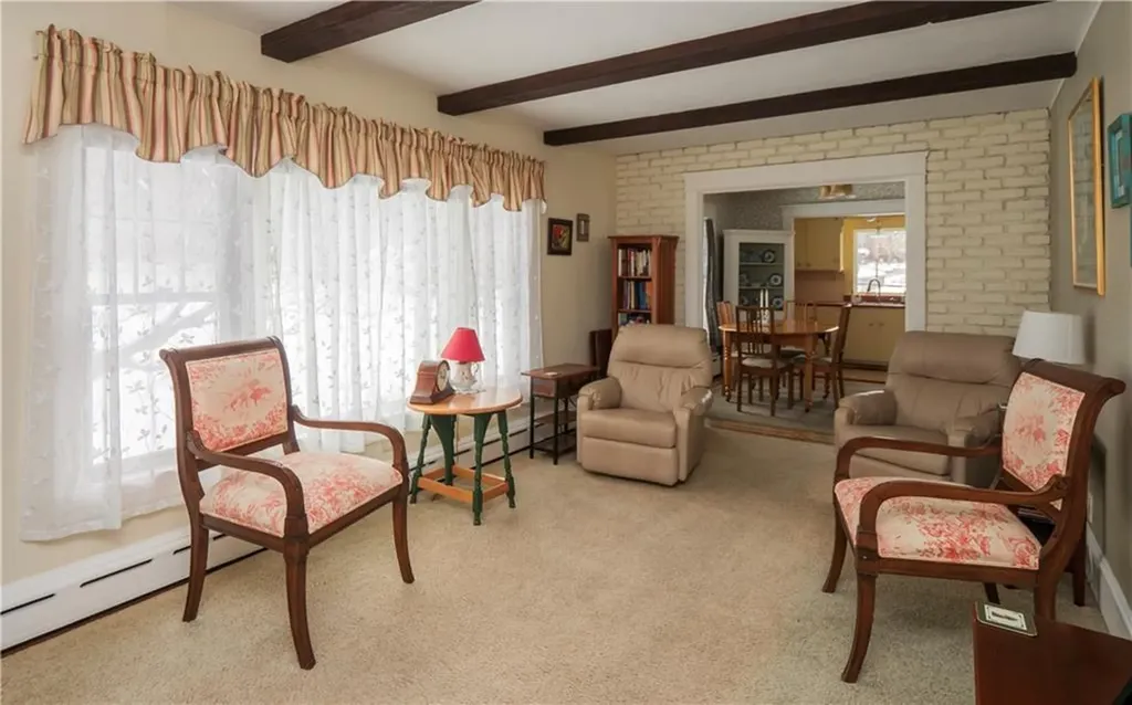 59 Hilton Street Tiverton RI 02878
