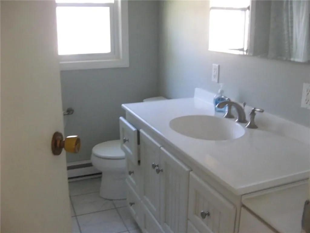 10 King Street Westerly RI 02891