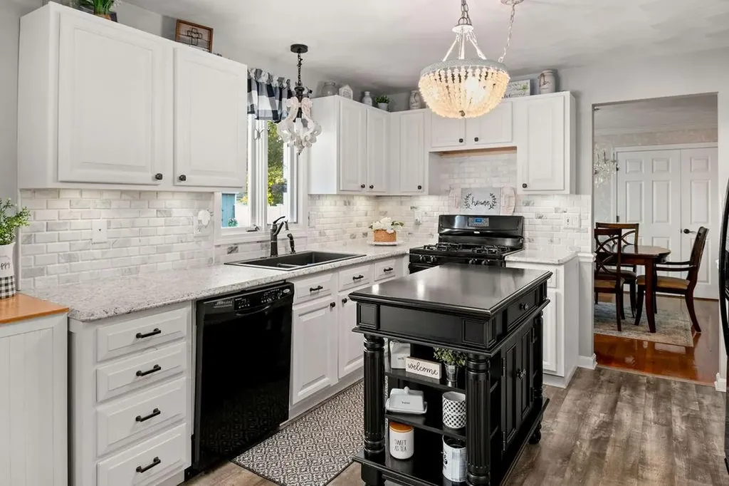 15 Country Meadow Drive Cranston RI 02921