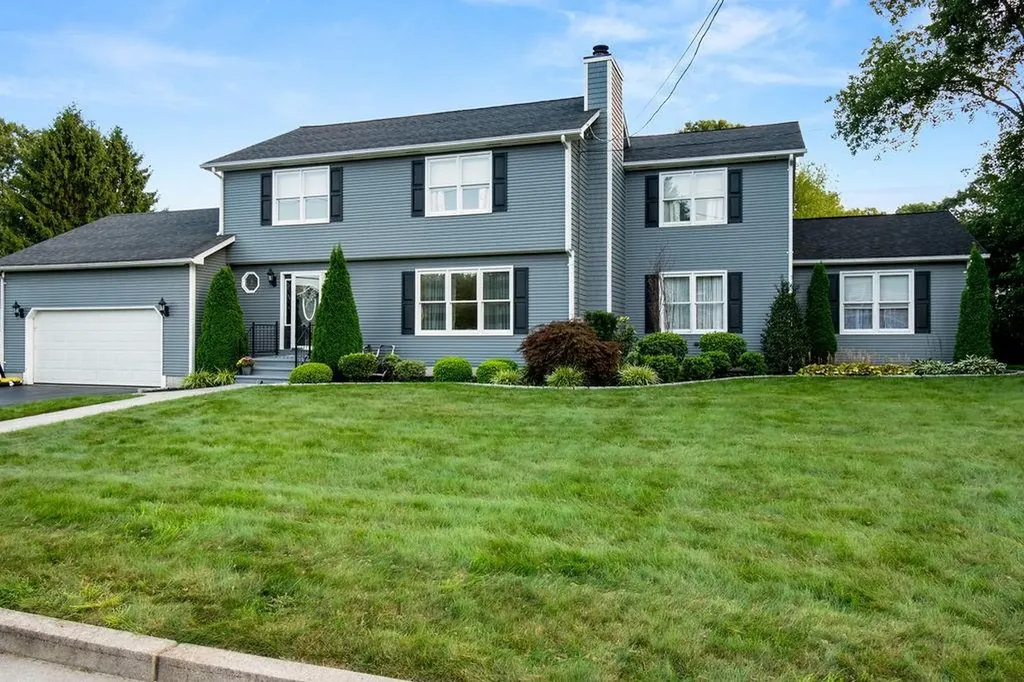 15 Country Meadow Drive Cranston RI 02921