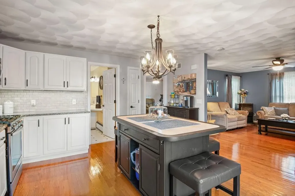 15 Country Meadow Drive Cranston RI 02921