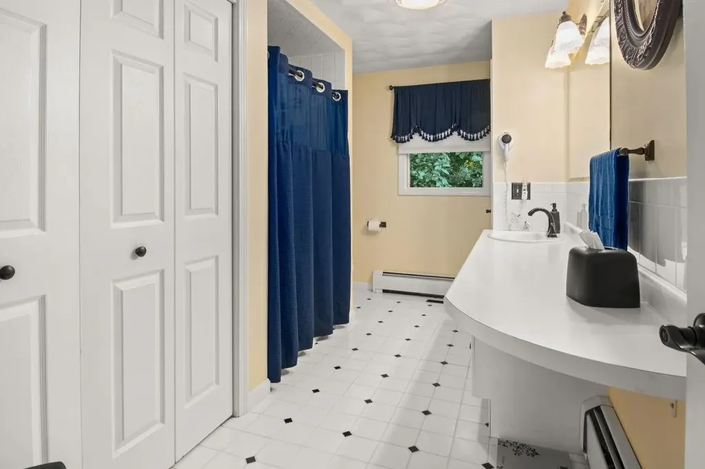 15 Country Meadow Drive Cranston RI 02921
