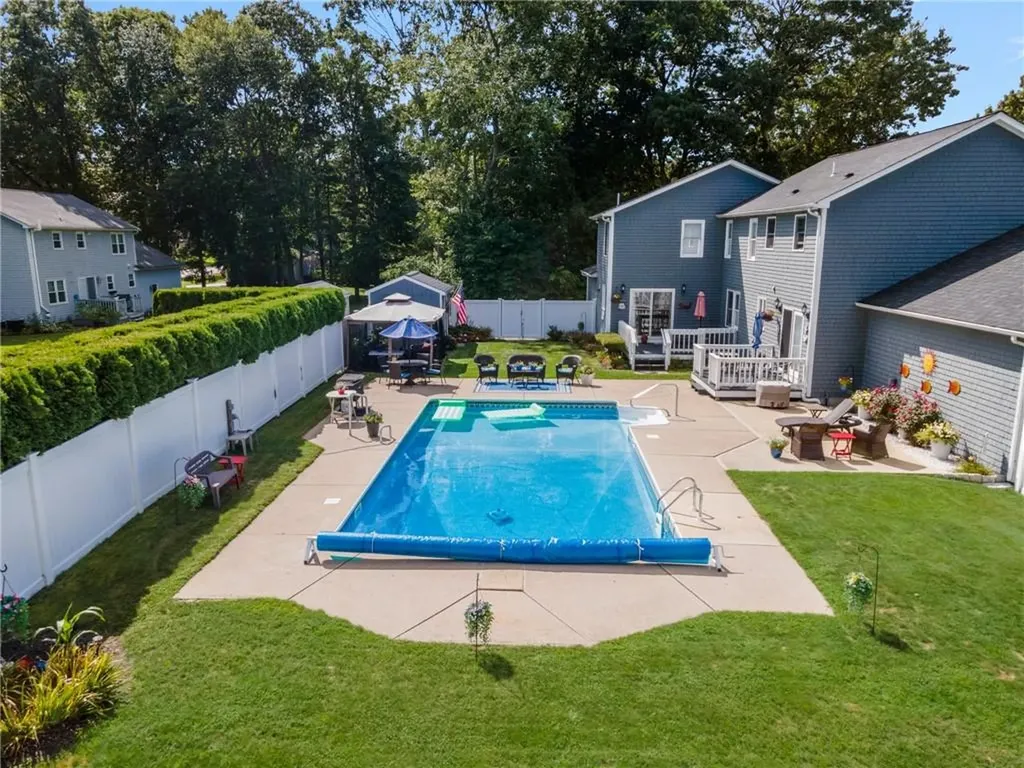 15 Country Meadow Drive Cranston RI 02921