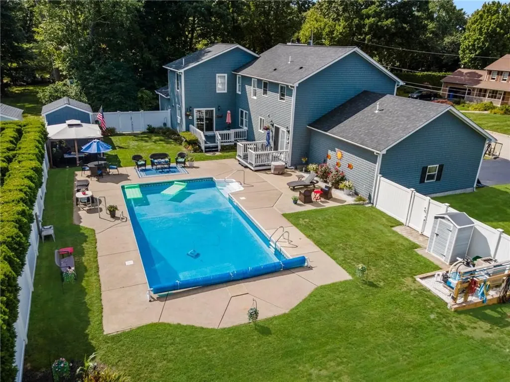 15 Country Meadow Drive Cranston RI 02921