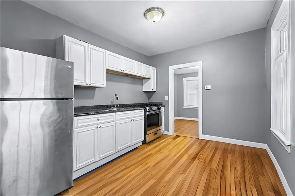606 604 Providence Street Woonsocket RI 02895