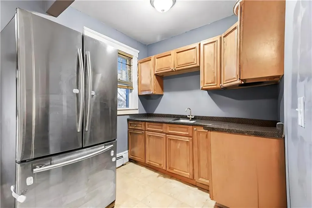 606 604 Providence Street Woonsocket RI 02895