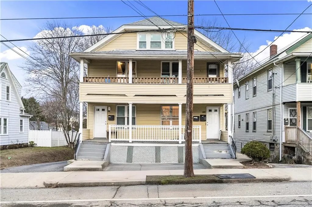 606 604 Providence Street Woonsocket RI 02895