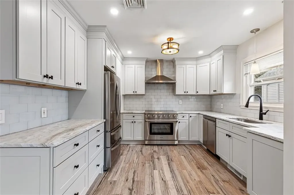 193 Medway Street Providence RI 02906