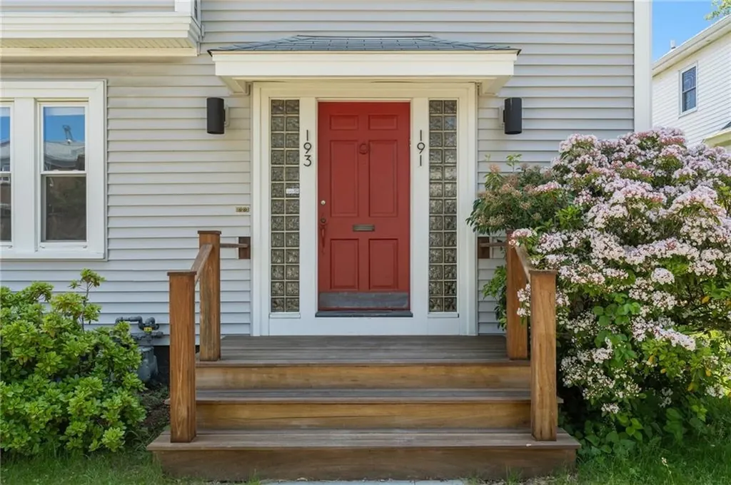 193 Medway Street Providence RI 02906