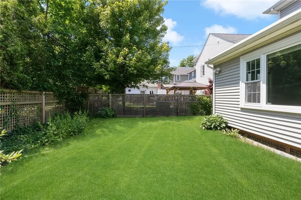193 Medway Street Providence RI 02906