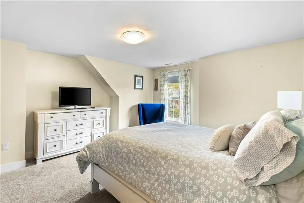 47 Fairway Drive Cranston RI 02920