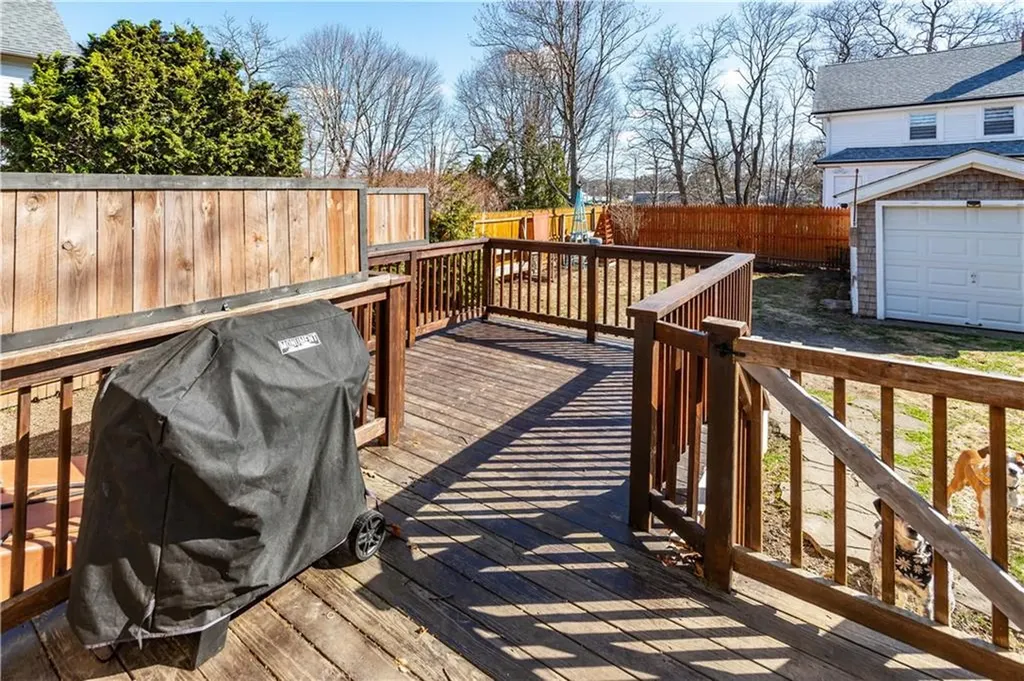 88 Spruce Street Warwick RI 02886