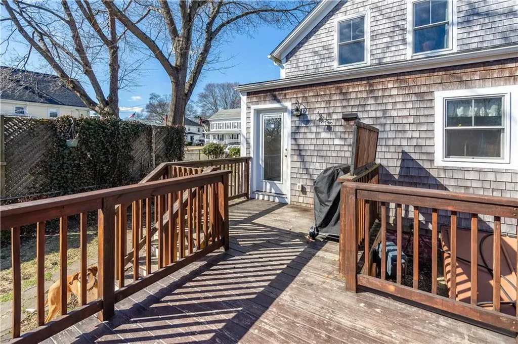88 Spruce Street Warwick RI 02886