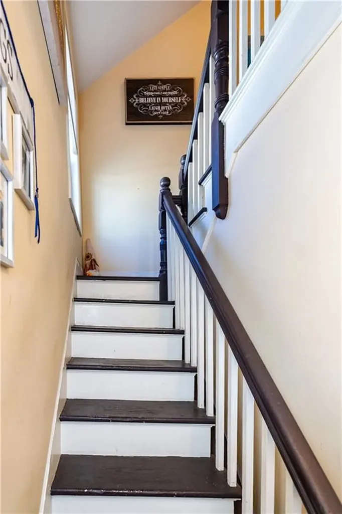 88 Spruce Street Warwick RI 02886