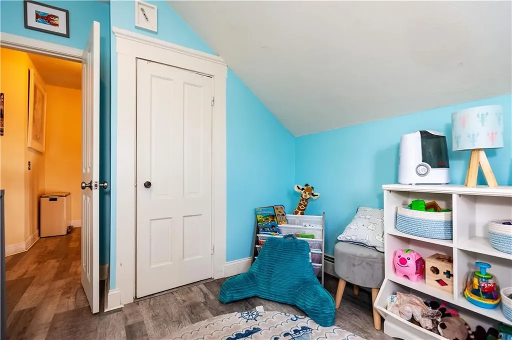 88 Spruce Street Warwick RI 02886