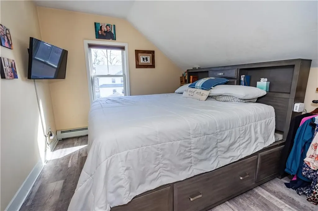 88 Spruce Street Warwick RI 02886