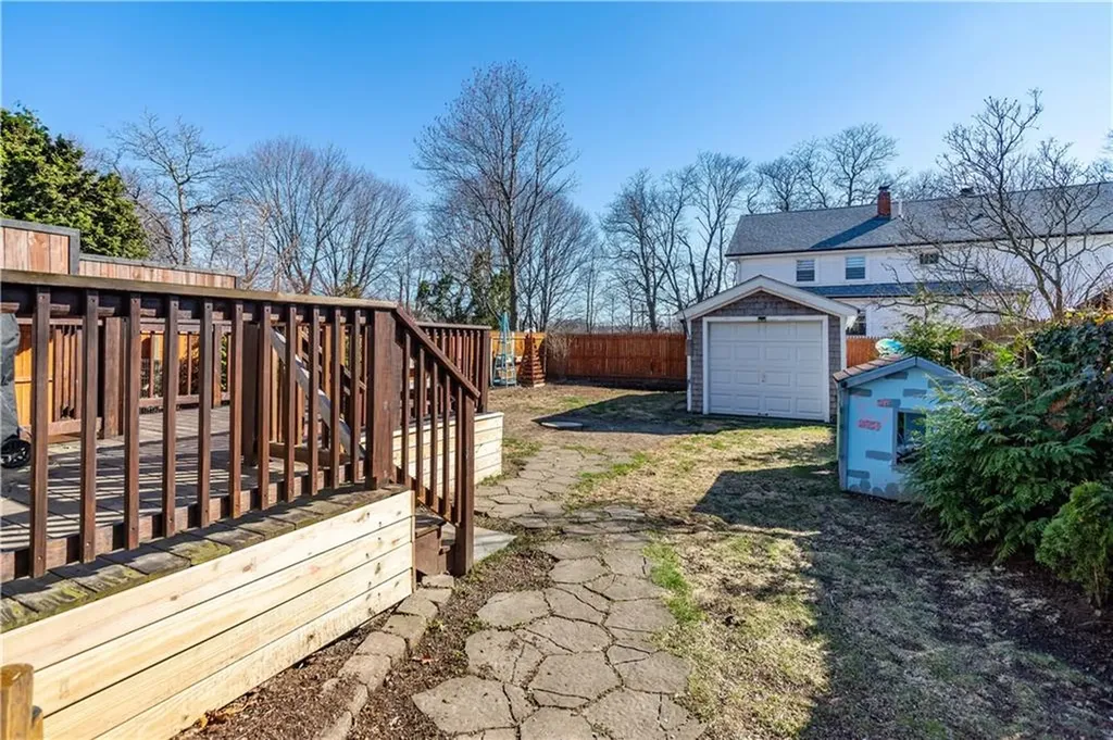 88 Spruce Street Warwick RI 02886