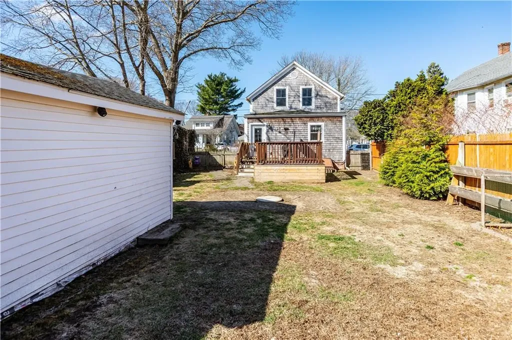 88 Spruce Street Warwick RI 02886