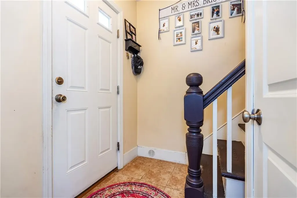 88 Spruce Street Warwick RI 02886