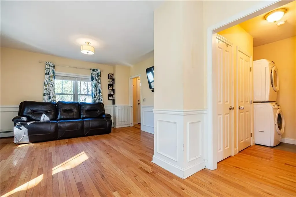 88 Spruce Street Warwick RI 02886