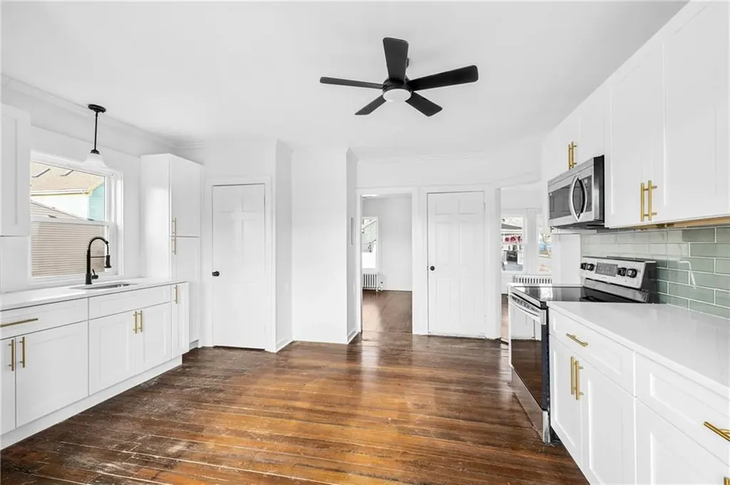 62 Bain Street Cranston RI 02920