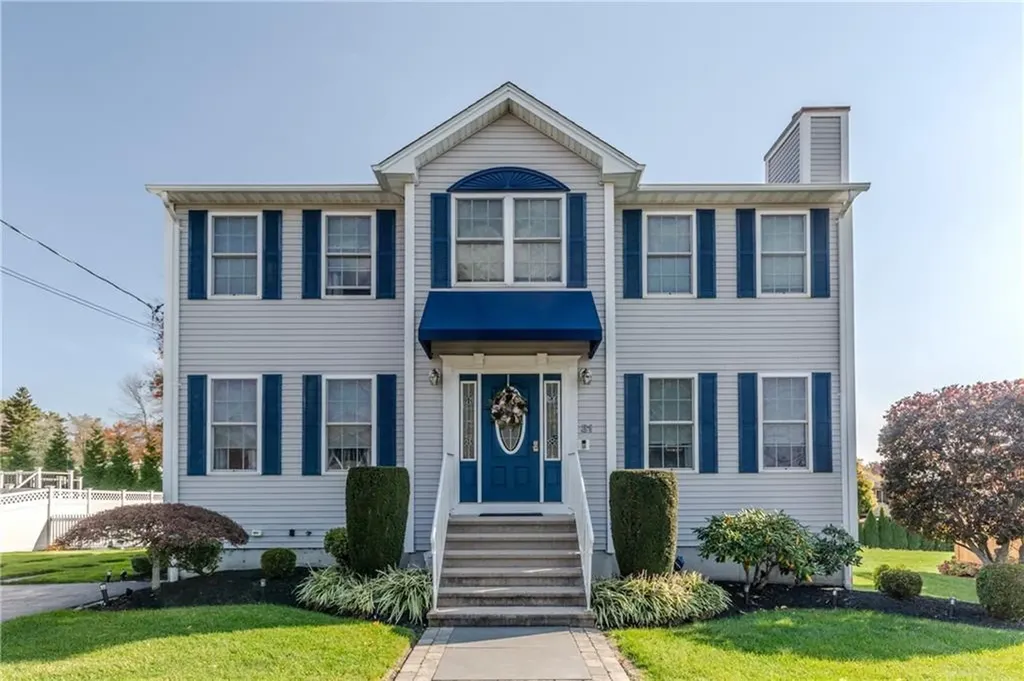 31 Hoover Street West Warwick RI 02893