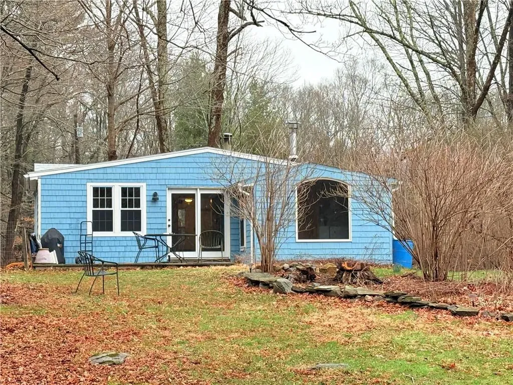 312 Rocky Hill Road Scituate RI 02857