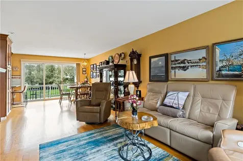 413 North Lane Bristol RI 02809