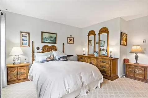 413 North Lane Bristol RI 02809