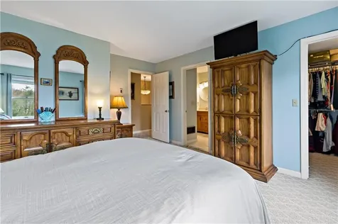 413 North Lane Bristol RI 02809