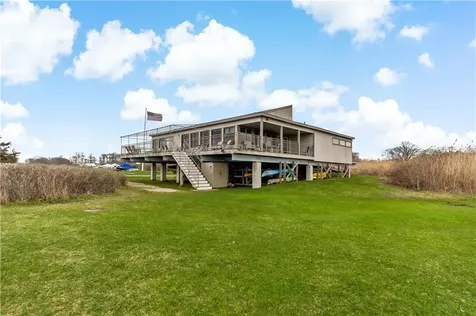 413 North Lane Bristol RI 02809