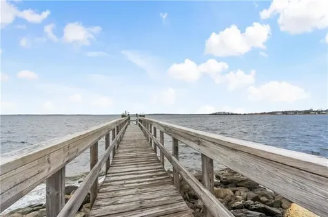 413 North Lane Bristol RI 02809