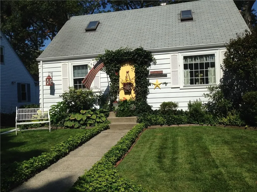 25 Haverford Road Warwick RI 02886