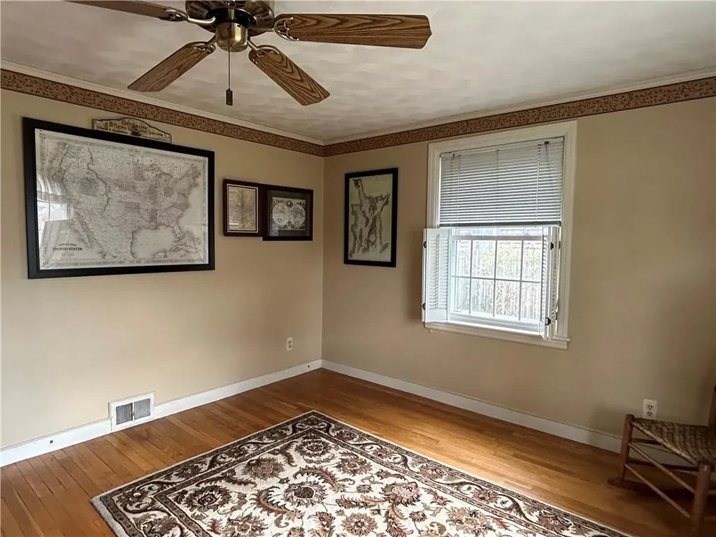 25 Haverford Road Warwick RI 02886