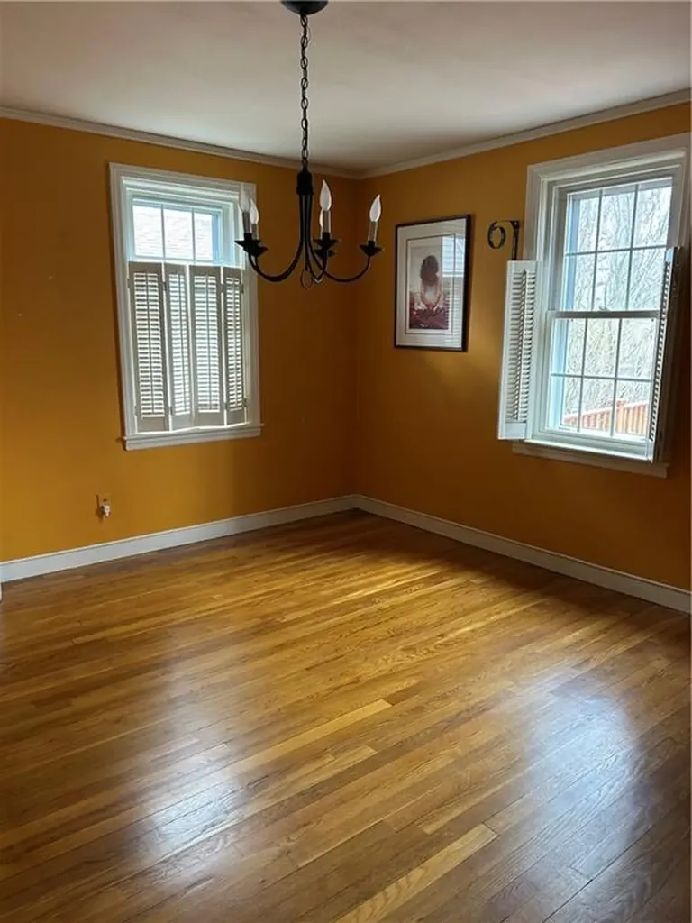 25 Haverford Road Warwick RI 02886