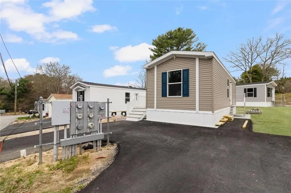 27 Foxtrot Drive Charlestown RI 02813
