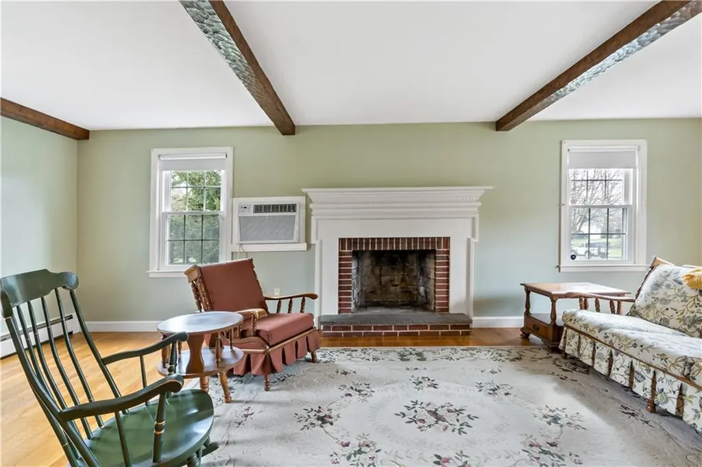 5 Echo Farm Drive Bristol RI 02809