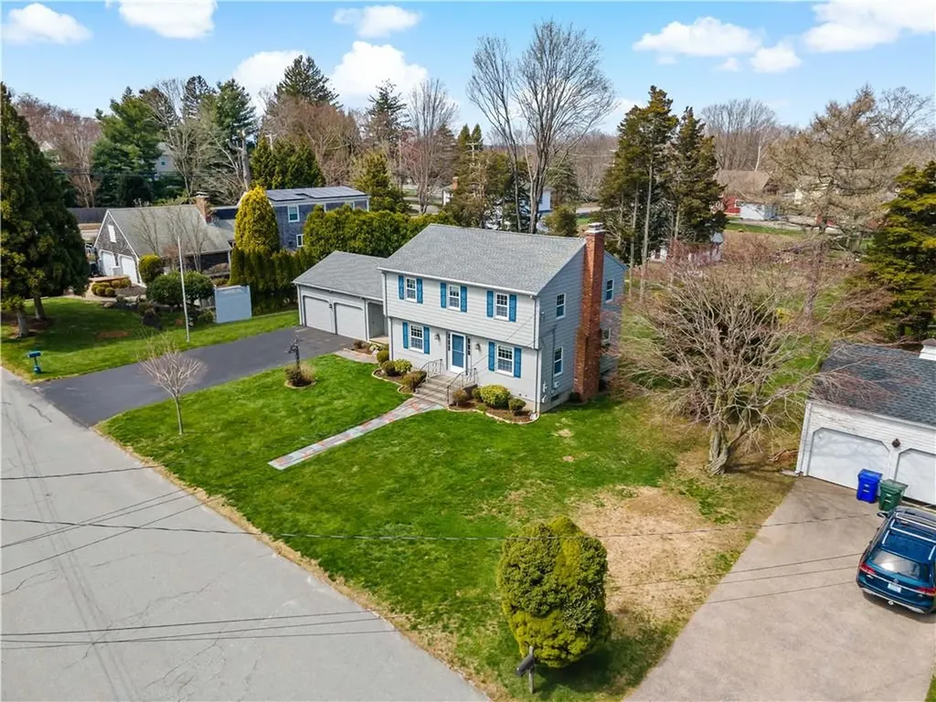 5 Echo Farm Drive Bristol RI 02809