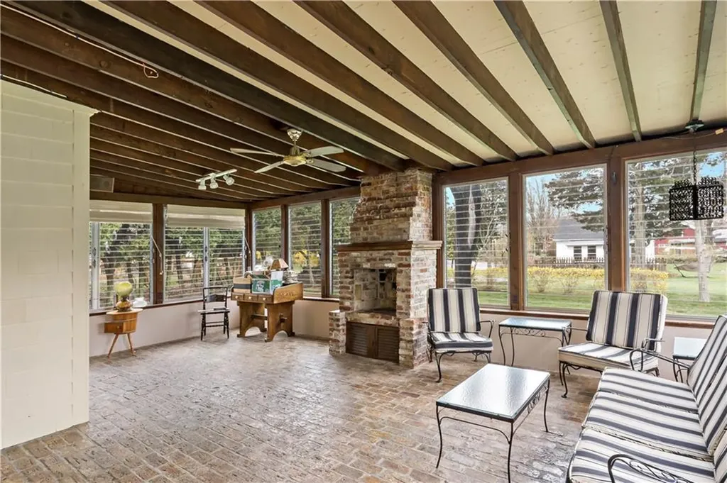 5 Echo Farm Drive Bristol RI 02809