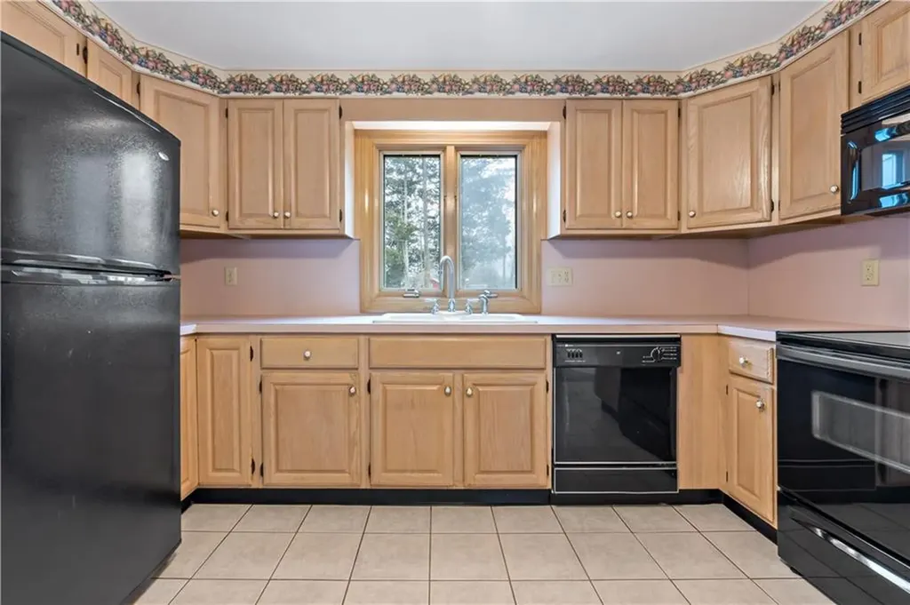 5 Echo Farm Drive Bristol RI 02809