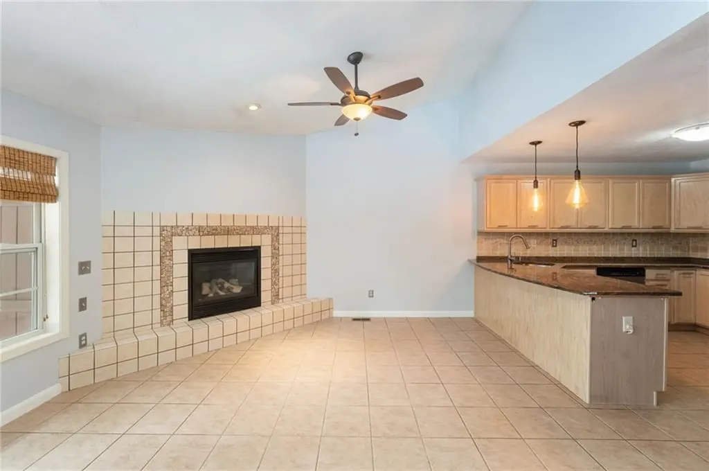 27 Alpine Way North Smithfield RI 02876