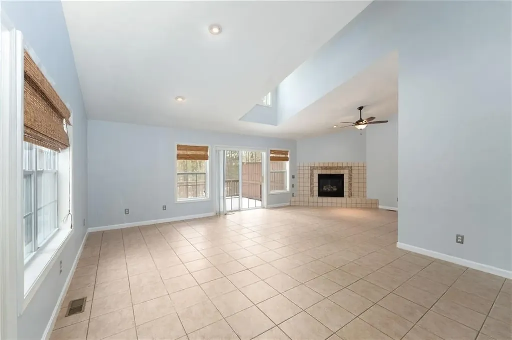 27 Alpine Way North Smithfield RI 02876