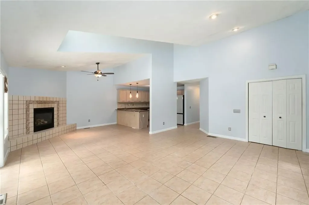 27 Alpine Way North Smithfield RI 02876