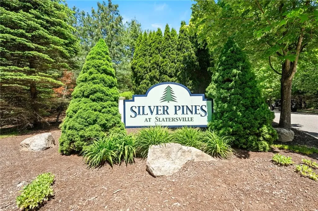 27 Alpine Way North Smithfield RI 02876