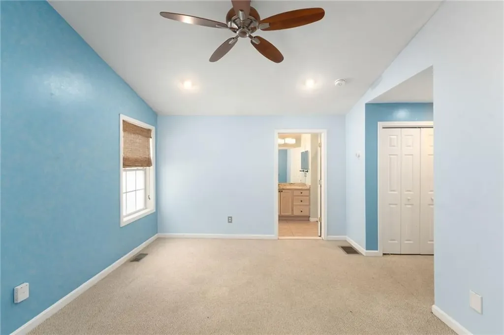 27 Alpine Way North Smithfield RI 02876